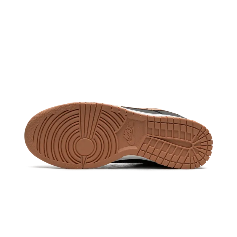 Nike Dunk Low Black / Amber Brown Mens