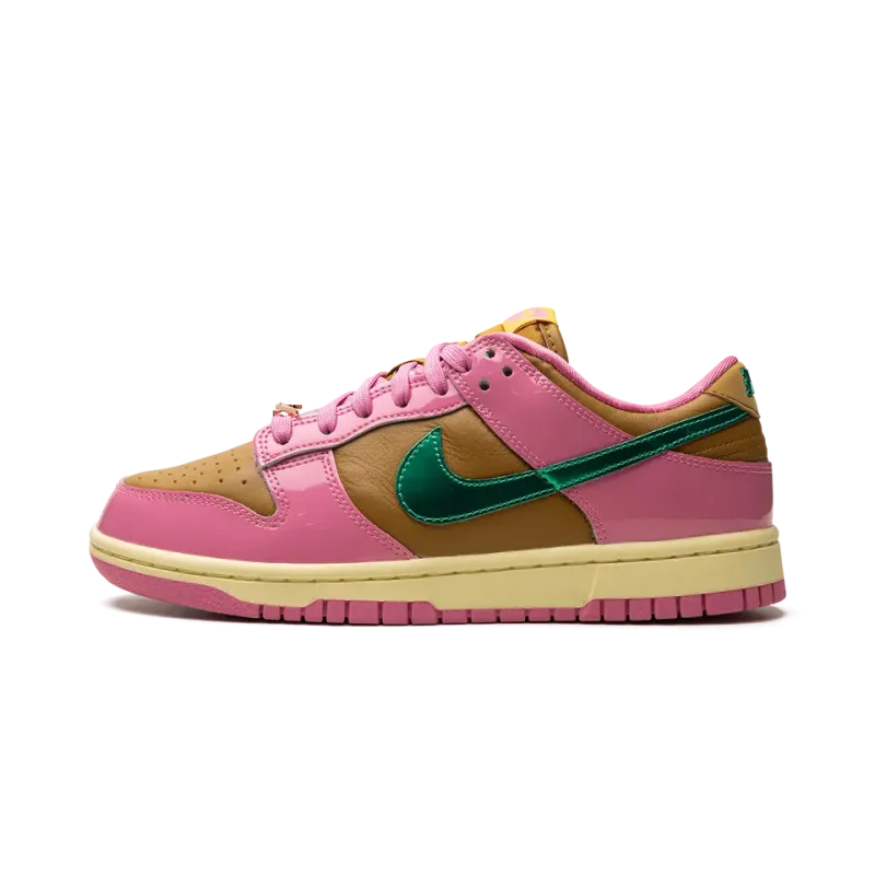 Nike DUNK LOW WMNS Parris Goebel Womens