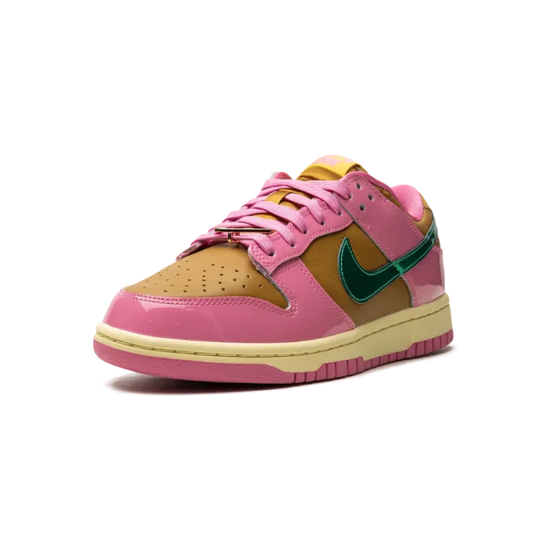 Nike DUNK LOW WMNS Parris Goebel Womens