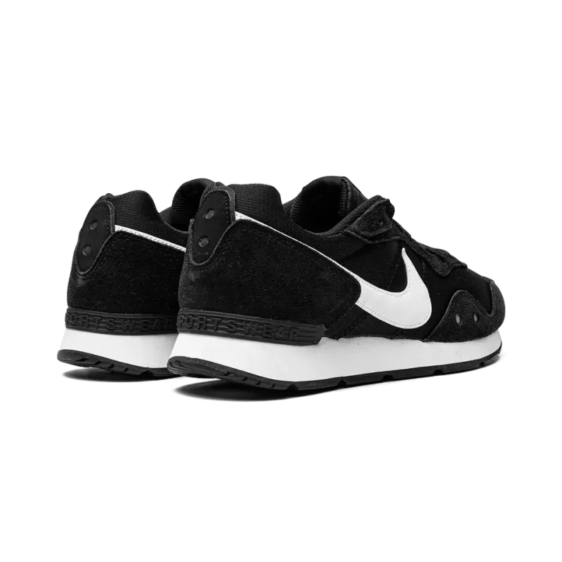 Nike Venture Runner Mens
