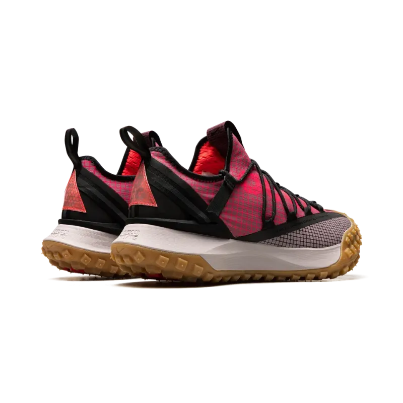 Nike ACG Mountain Fly Low Mens