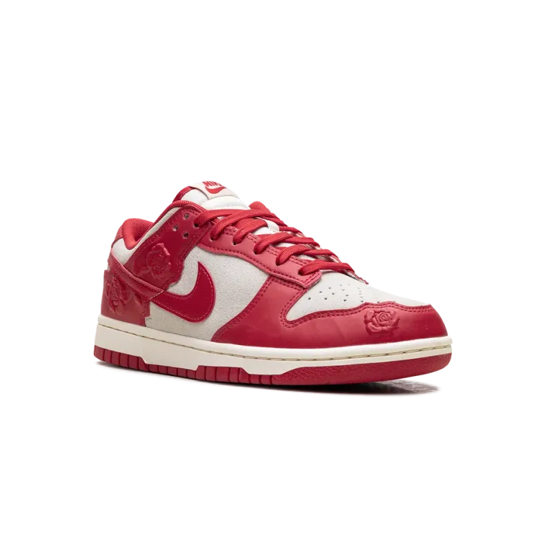Nike Dunk Low WMNS Red Roses Womens