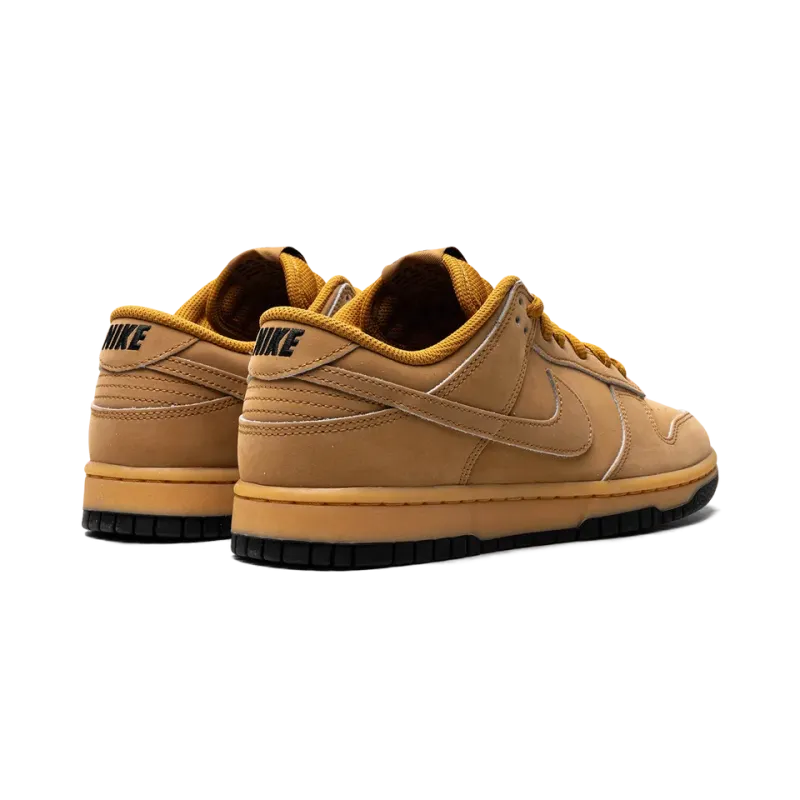 Nike Dunk Low Retro SE Wheat Gum Mens