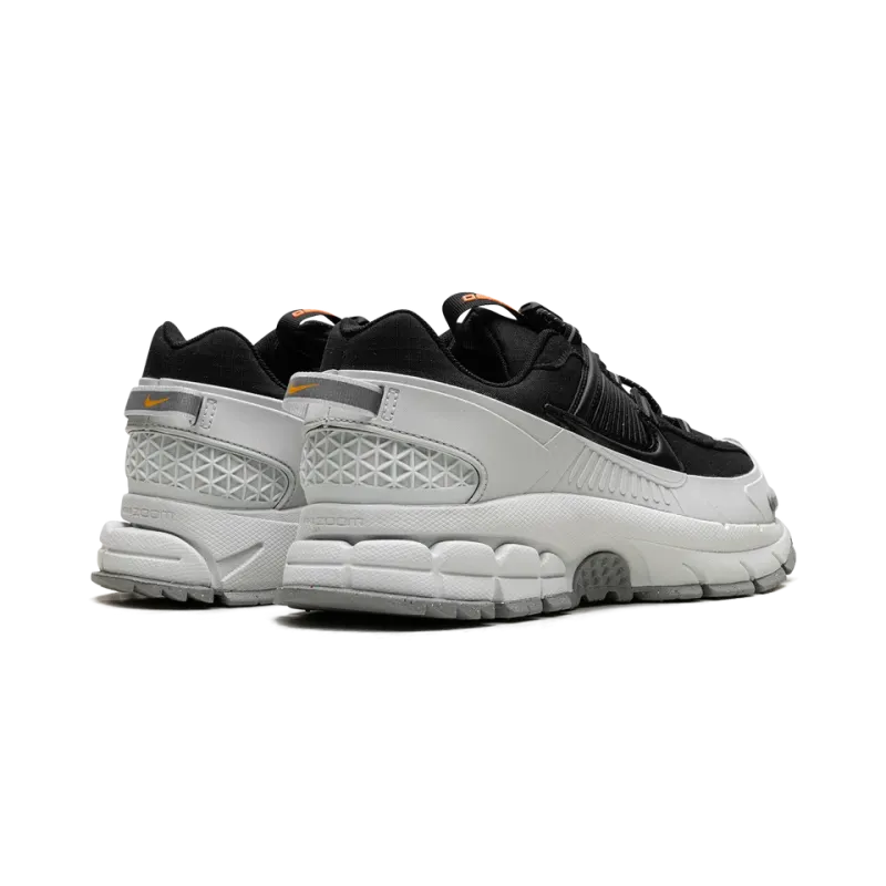 Nike Zoom Vomero 5 Roam Black Light Silver Mens