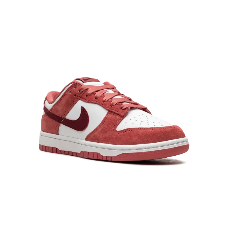 Nike DUNK LOW WMNS Valentine's Day Womens