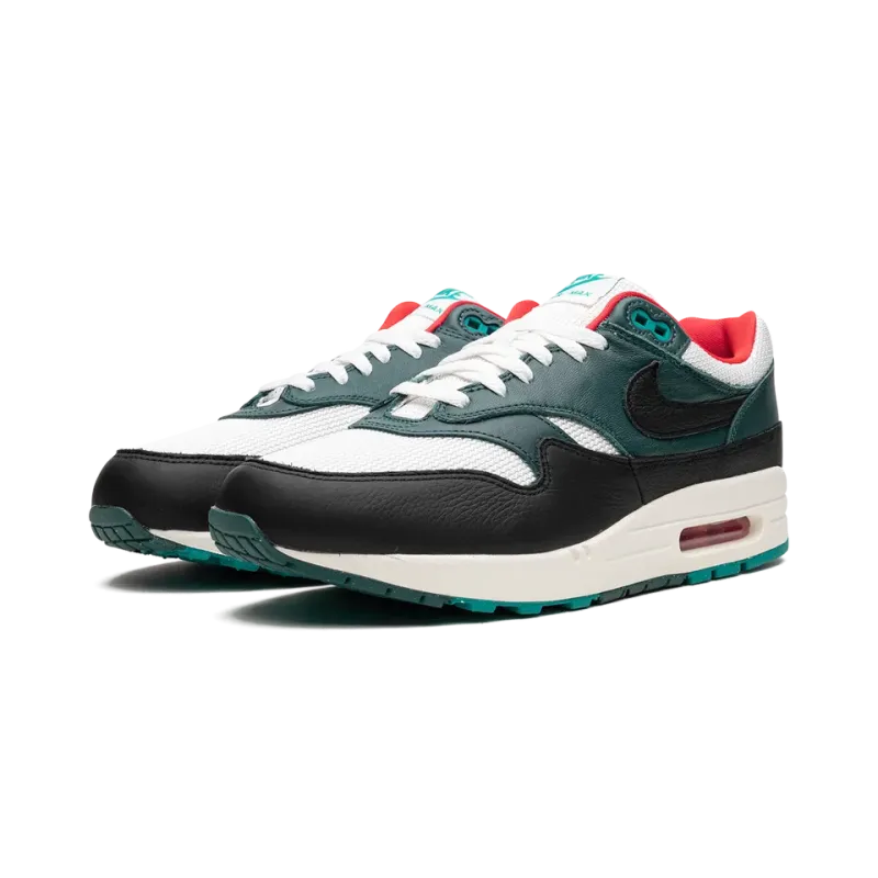 Nike Air Max 1 LeBron James x Liverpool Mens