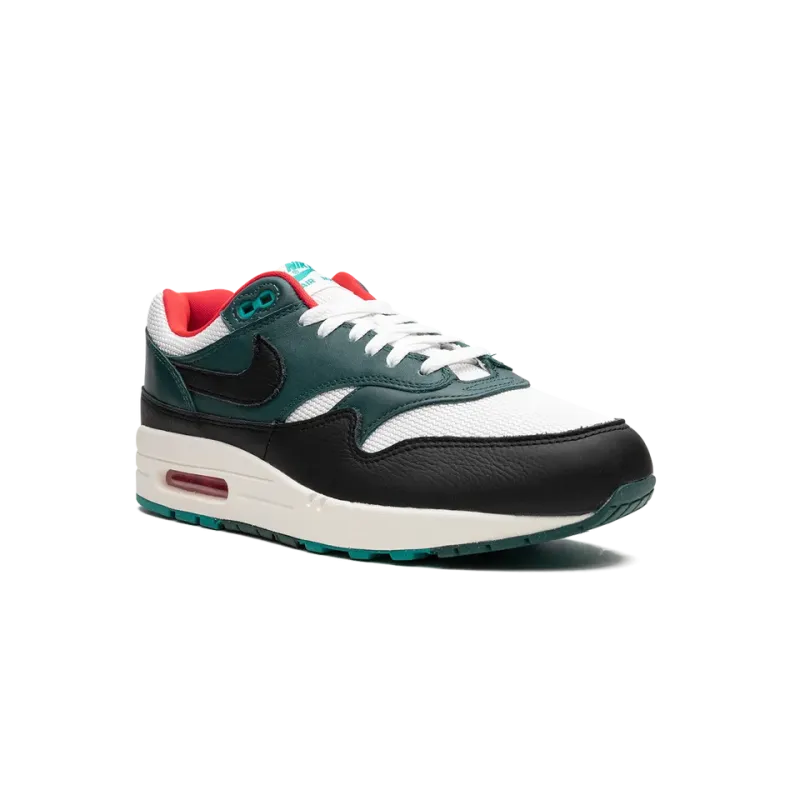 Nike Air Max 1 LeBron James x Liverpool Mens