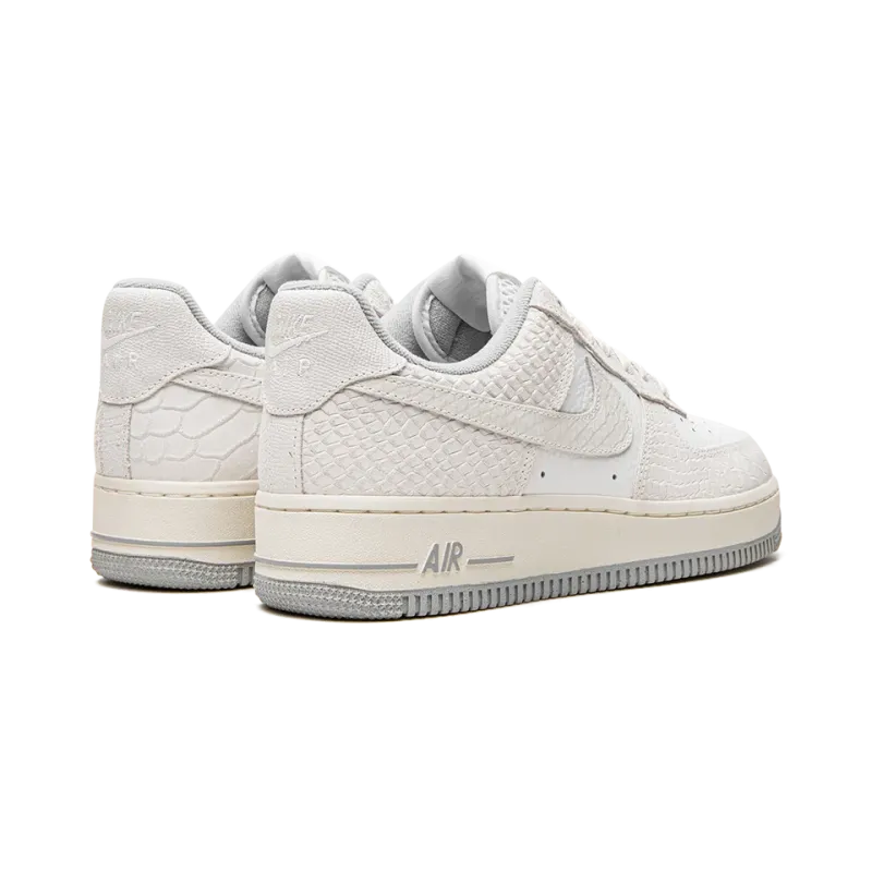 Nike AIR FORCE 1 WMNS White Python Womens