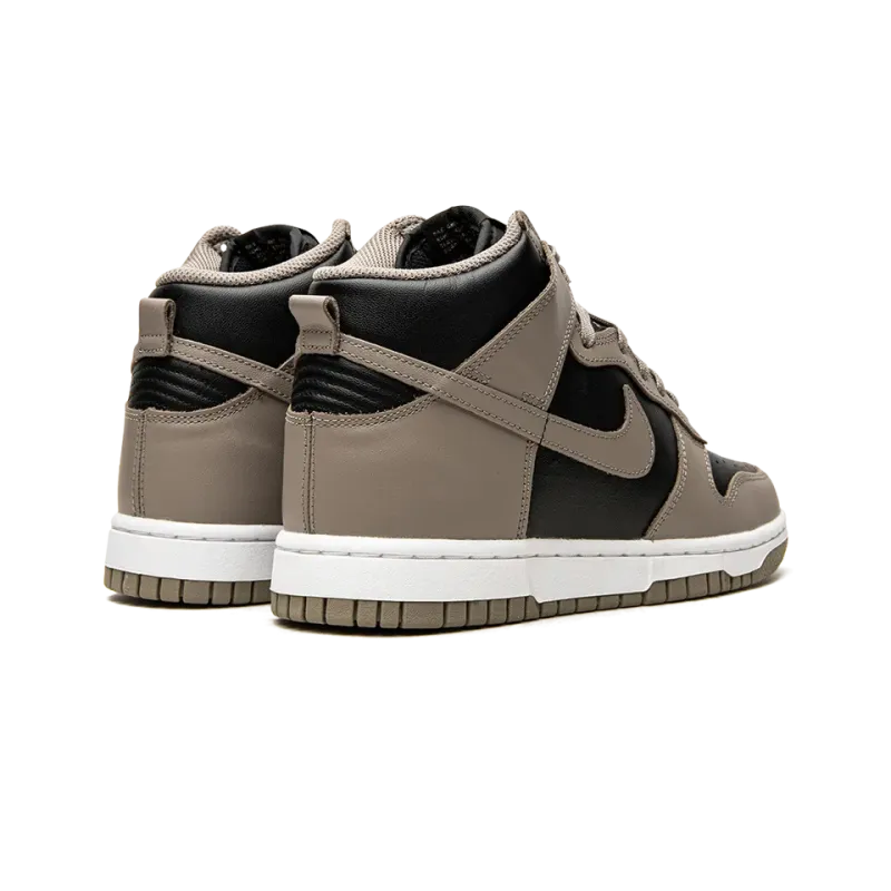 Nike DUNK HIGH WMNS Moon Fossil Womens