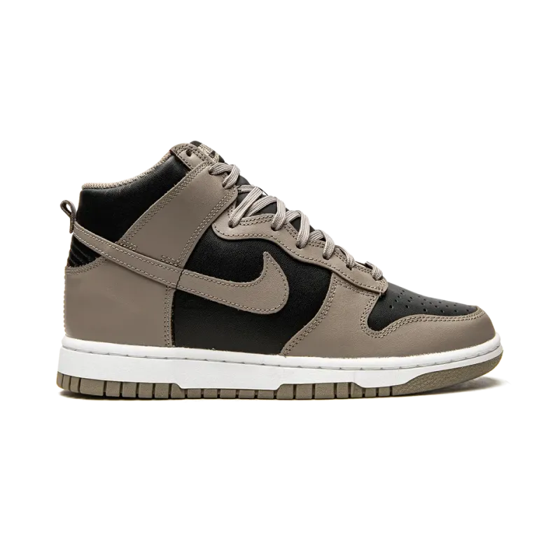 Nike DUNK HIGH WMNS Moon Fossil Womens
