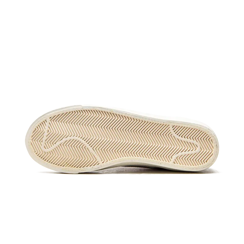 Nike BLAZER MID '77 VNTG WMNS Habanero Red Womens