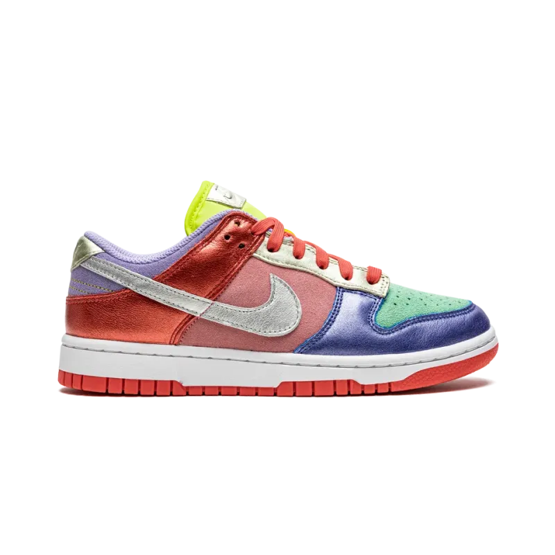 Nike DUNK LOW WMNS Sunset Pulse Womens
