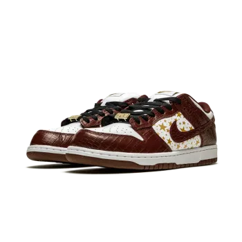 Nike SB Dunk Low Supreme - Stars - Barkroot Brown Mens