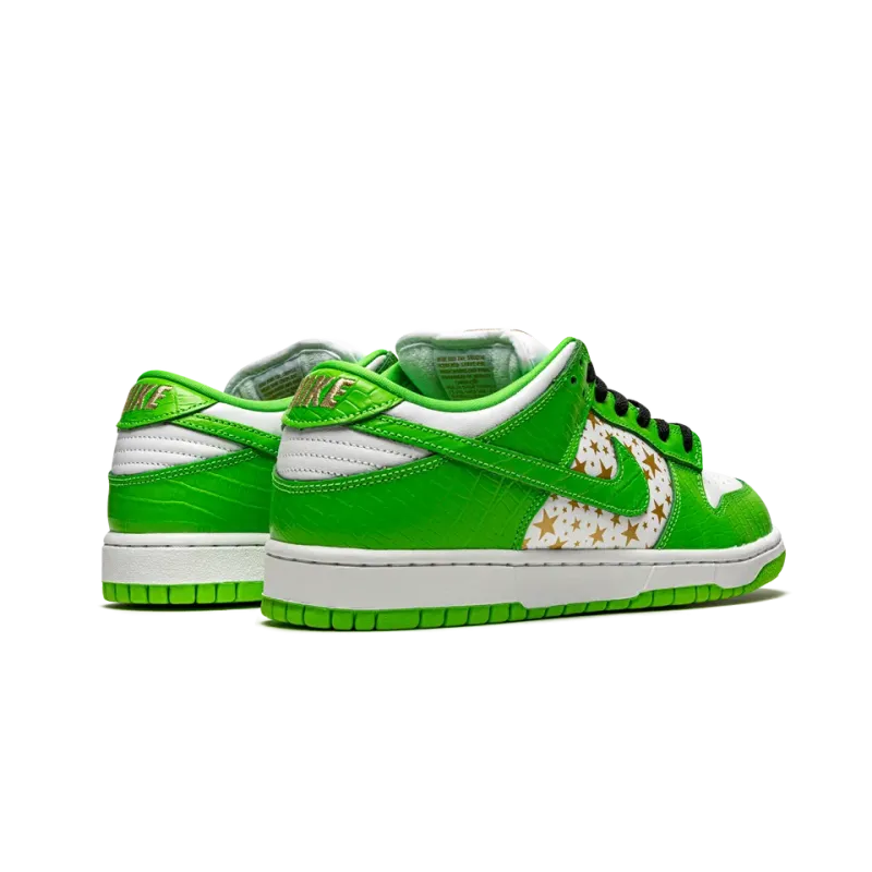 Nike SB Dunk Low Supreme - Stars - Mean Green Mens