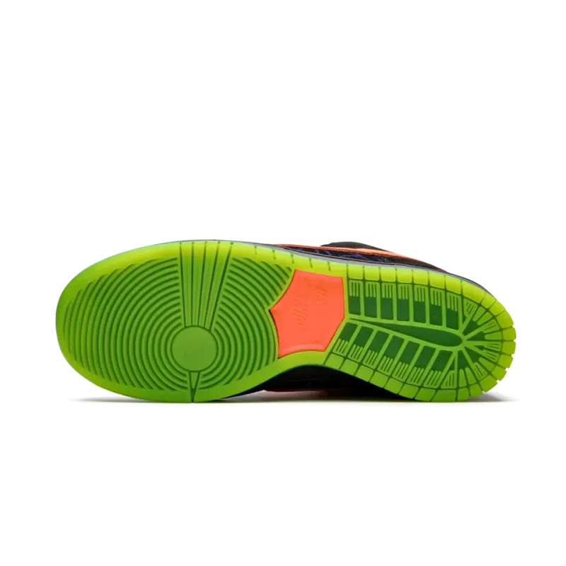 Nike SB Dunk Low Night of Mischief Mens