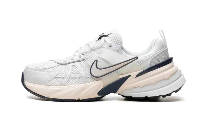 Nike V2K Run WMNS White — Modern Comfort Meets Retro Running Design
