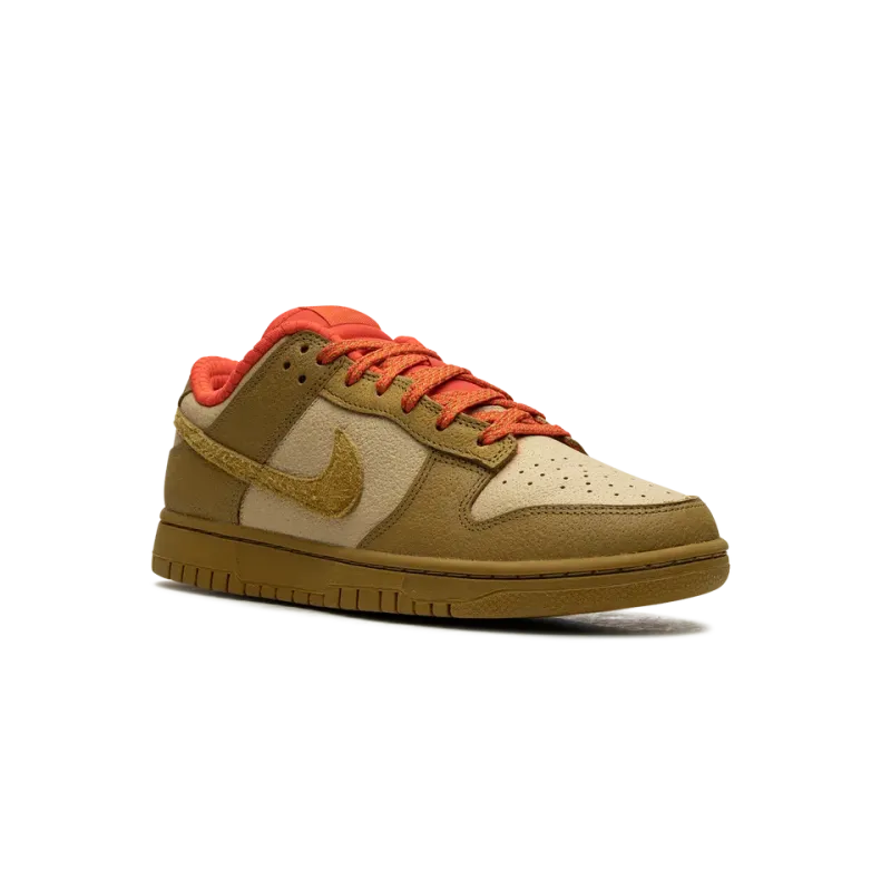 Nike DUNK LOW WMNS Bronzine Picante Red Womens