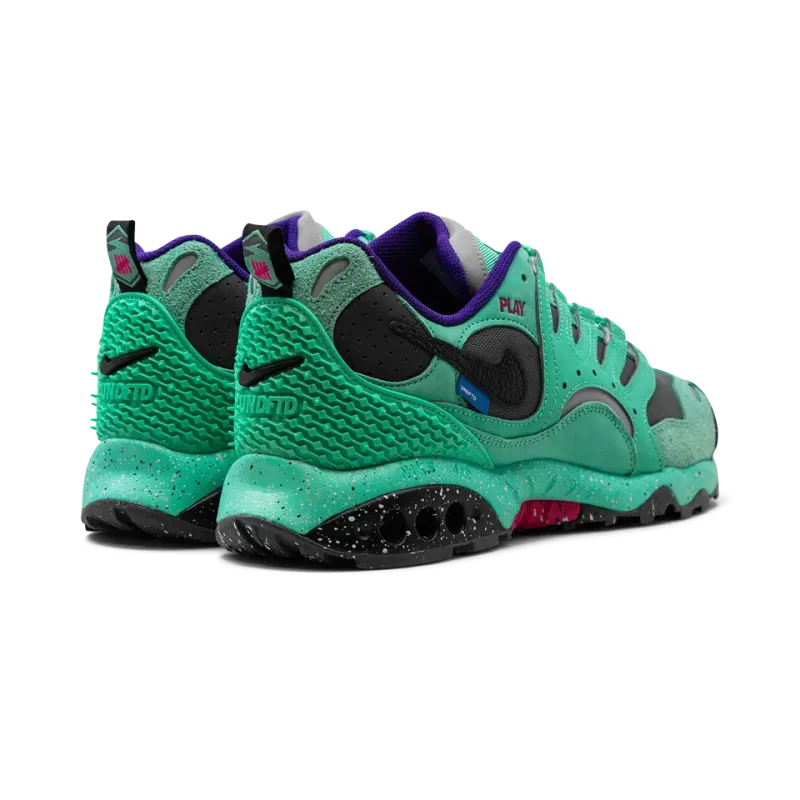 Nike Air Terra Humara UNDEFEATED - Light Menta Mens