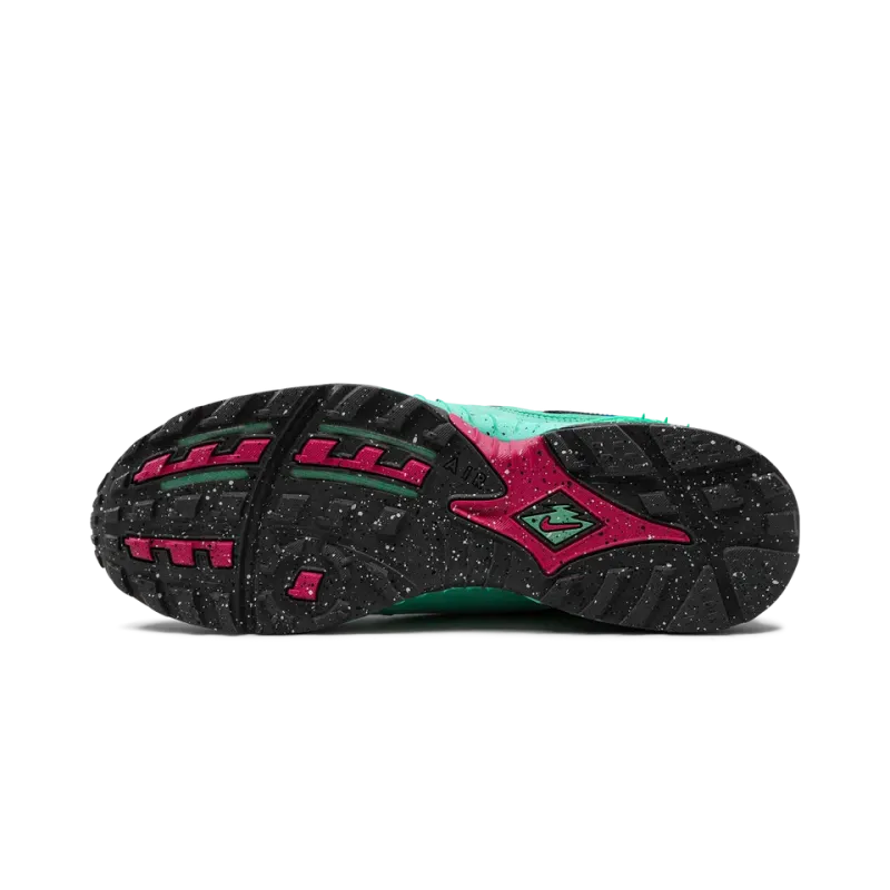 Nike Air Terra Humara UNDEFEATED - Light Menta Mens