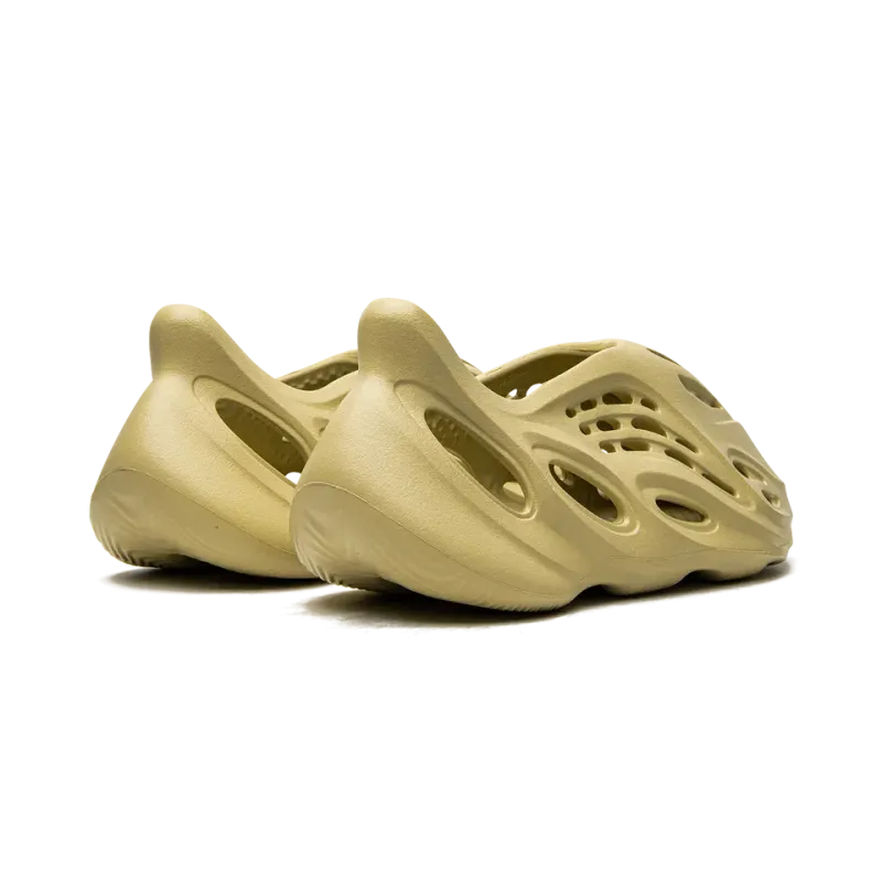 Yeezy Yeezy Foam Runner Sulfur Mens